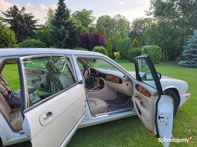 Używany Jaguar XJ 2003 Biały Sedan/Limuzyna