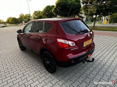 Bordowy Używany 2011 Nissan Qashqai SUV | 24 900 zł (Uczciwa cena)