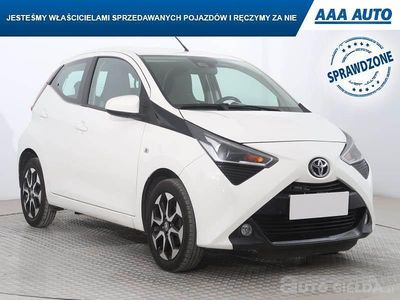 Używany Toyota Aygo 72 KM (52 kW) 2019 Biały Hatchback