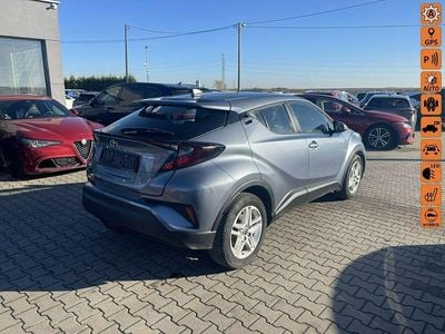 Srebrny (metalik) Używany 2022 Toyota C-HR SUV | 56 900 zł