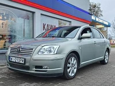 używany Toyota Avensis II (2003-2009)