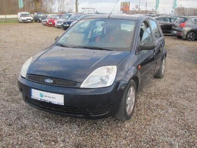 Czarny Używany 2004 Ford Fiesta Hatchback | 3700 zł