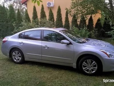 Srebrny Używany 2010 Nissan Altima S Sedan/Limuzyna | 35 000 zł