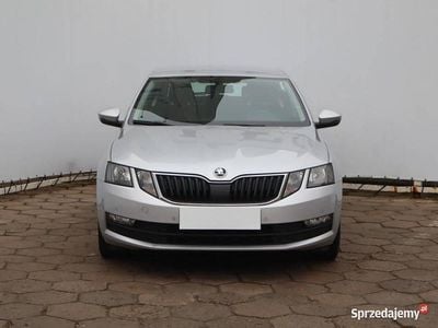 Używany Skoda Octavia 150 KM (110 kW) 2017 Srebrny Hatchback