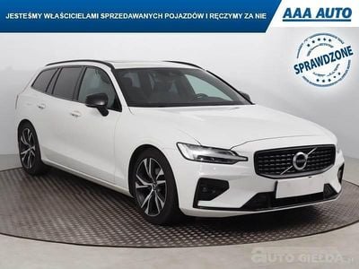 Używany Volvo V60 2020 Biały Kombi