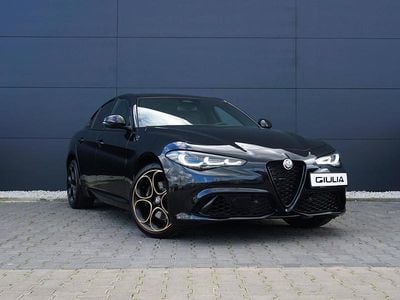 Lakier metalizowany czarny volcano black Nowe 2025 Alfa Romeo Giulia Sedan/Limuzyna | 229 324 zł (Uczciwa cena)