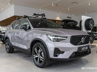 Nowe Volvo XC40 Plus 2025 Srebrny SUV
