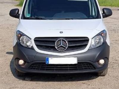 Biały Używany 2019 Mercedes Citan 109 Minivan | 50 000 zł