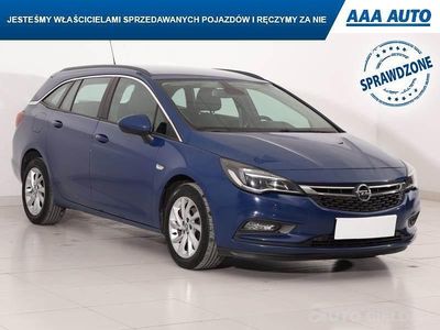 Używany Opel Astra 2018 Błękitny