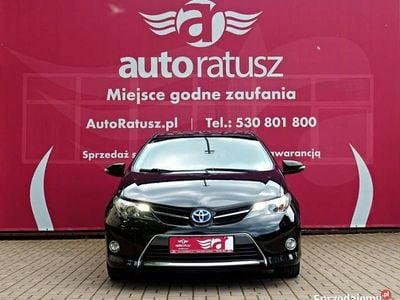 Czarny Używany 2015 Toyota Auris Hybrid Hatchback | 42 900 zł (Uczciwa cena)