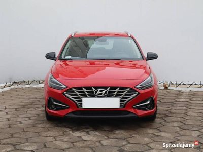 Czerwony Używany 2022 Hyundai i30 Kombi | 60 999 zł (Uczciwa cena)