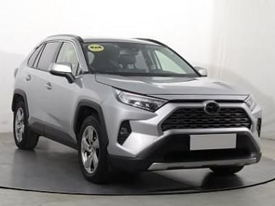 Srebrny Używany 2019 Toyota RAV4 SUV | 97 999 zł (Dość drogi)