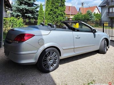 używany Opel Astra Cabriolet 1.9cdti 150km 2007r kabriolet