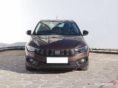 Używany Fiat Tipo 99 KM (72 kW) 2021 Brązowy Hatchback