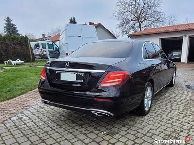 Używany 2016 Mercedes E200 | 75 000 zł (Dość drogi)