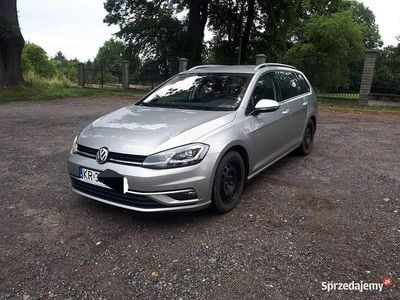Srebrny Używany 2017 VW Golf VII Kombi | 55 000 zł (Dość drogi)