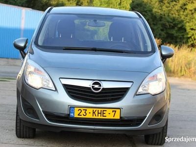 Niebieski (metalik) Używany 2011 Opel Meriva Minivan | 19 600 zł (Drogi)