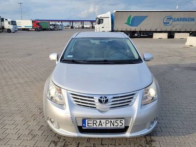 używany Toyota Avensis 1.8 Premium