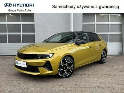 Używany Opel Astra Ultimate 2022 Żółtozłoty Hatchback