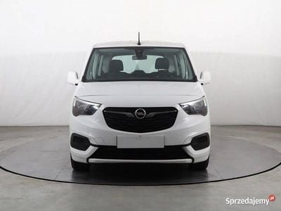 Używany Opel Combo 2018 Biały Minivan