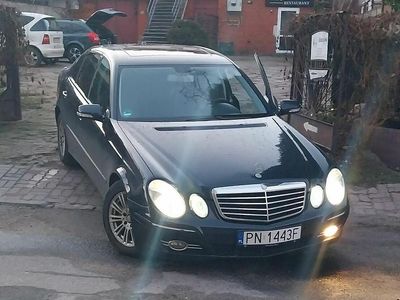 Inny kolor Używany 2008 Mercedes E220 Sedan/Limuzyna | 23 000 zł
