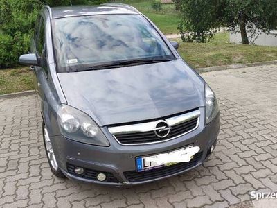 używany Opel Zafira B 2005r 7 osobowy