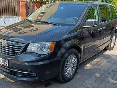 używany Lancia Voyager I 2.8 JTDM Gold,163 KM, automat,skóra,DVD,nawigacja,kamera,7 miejsc