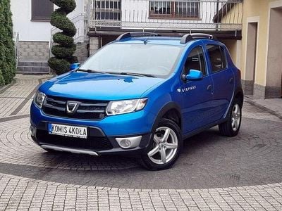 Niebieski (metalik) Używany 2014 Dacia Sandero Stepway Hatchback | 24 900 zł (Uczciwa cena)