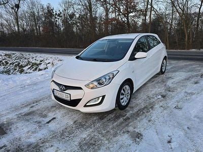 Używany Hyundai i30 99 KM (72 kW) 2014 Biały Hatchback