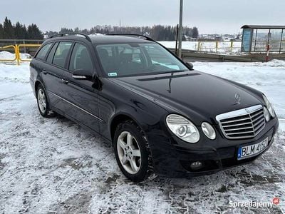 Używany Mercedes E200 2006 Czarny Kombi