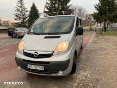 Opel vivaro jaki olej