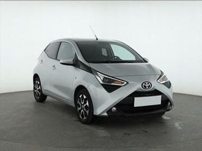 Srebrny Używany 2021 Toyota Aygo Hatchback | 43 999 zł (Dość drogi)