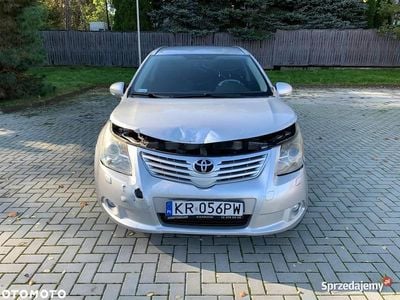 Srebrny Używany 2011 Toyota Avensis Luna Kombi | 11 900 zł