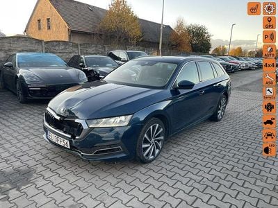 Niebieski ciemny (metalik) Używany 2022 Skoda Octavia Kombi | 55 900 zł