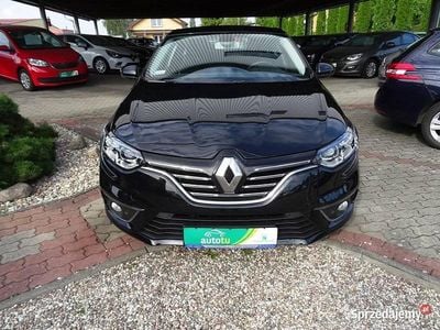 Używany Renault Mégane IV 140 KM (102 kW) 2020 Czarny Sedan/Limuzyna