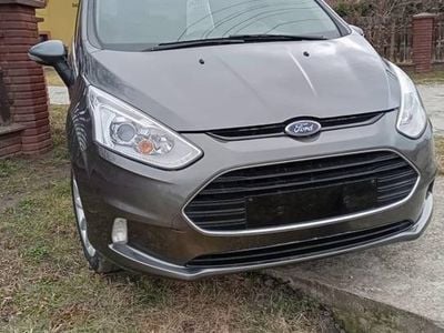 Używany Ford B-MAX Titanium 2017 Grafitowy Minivan