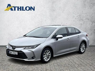 Używany Toyota Corolla 125 KM (91 kW) 2022 Srebrny (metalik) Sedan/Limuzyna