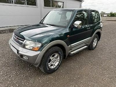 Zielony Używany 2002 Mitsubishi Pajero SUV | 32 900 zł