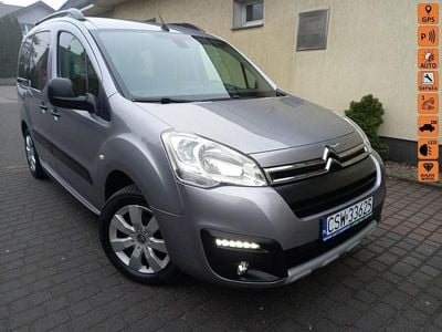 Szary Używany 2017 Citroën Berlingo Minivan | 39 900 zł (Dość drogi)