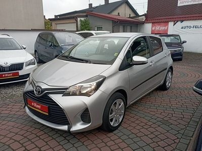 Srebrny (metalik) Używany 2015 Toyota Yaris Hatchback | 39 900 zł (Drogi)