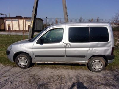 używany Citroën Berlingo 1.4dm 85KM 2004r. 293 248km