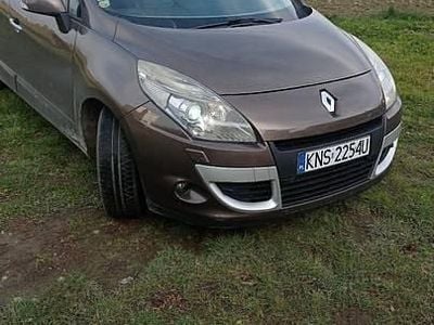 Inny kolor Używany 2009 Renault Scénic III Minivan | 17 500 zł (Uczciwa cena)