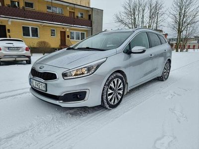 Srebrny Używany 2016 Kia Ceed Hatchback | 29 900 zł (Uczciwa cena)