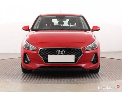 Czerwony Używany 2017 Hyundai i30 Hatchback | 41 499 zł (Uczciwa cena)