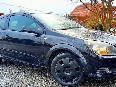 Używany Opel Astra 2005 Czarny Coupe