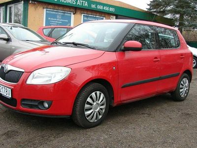 Czerwony Używany 2007 Skoda Fabia Hatchback | 9900 zł (Uczciwa cena)