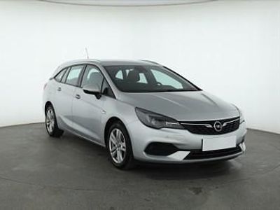 Srebrny Używany 2020 Opel Astra Kombi | 27 999 zł (Dobra cena)