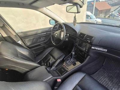 Używany BMW 525 2001 Czarny Sedan/Limuzyna