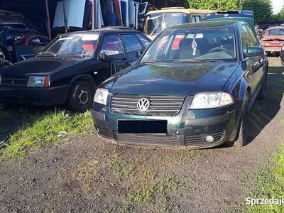Czarny Używany 2003 VW Passat Sedan/Limuzyna | 1200 zł
