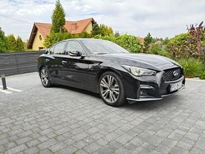 Używany Infiniti Q50 364 KM (267 kW) 2018 Czarny Sedan/Limuzyna